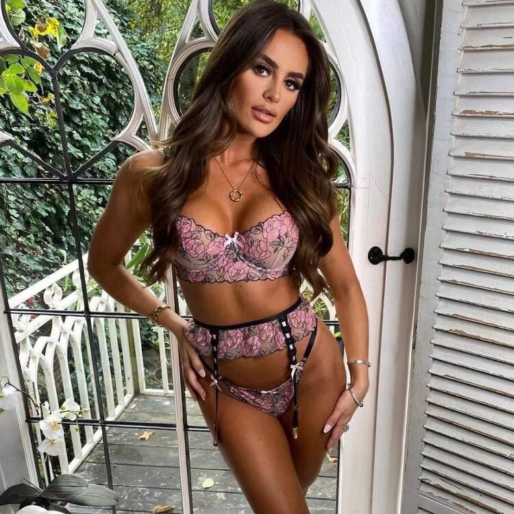 Noura Lingerie Set